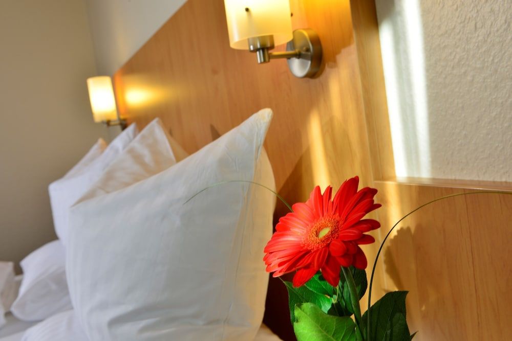 PLAZA INN Leonberg Business Twin Room