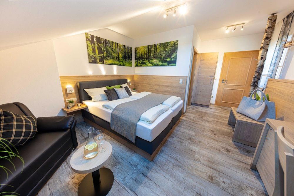 Deluxe Single Room