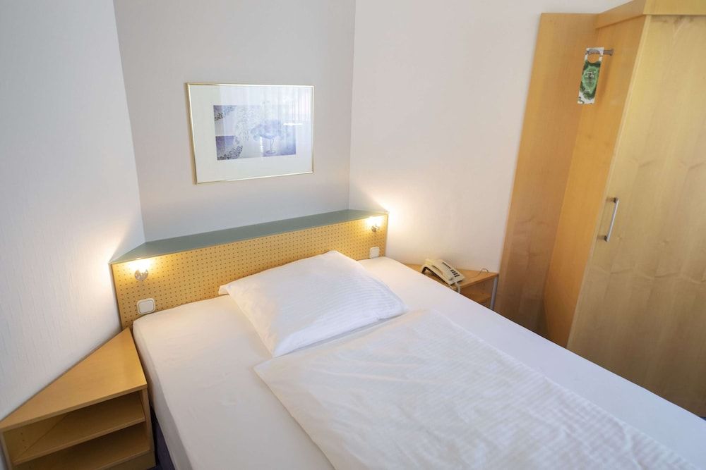 ACHAT Hotel Suhl Business Double Room 4
