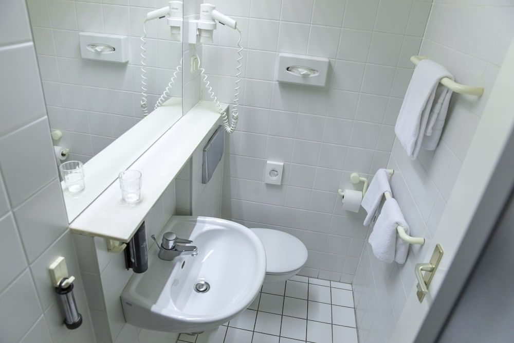 ACHAT Hotel Suhl Business Double Room 11