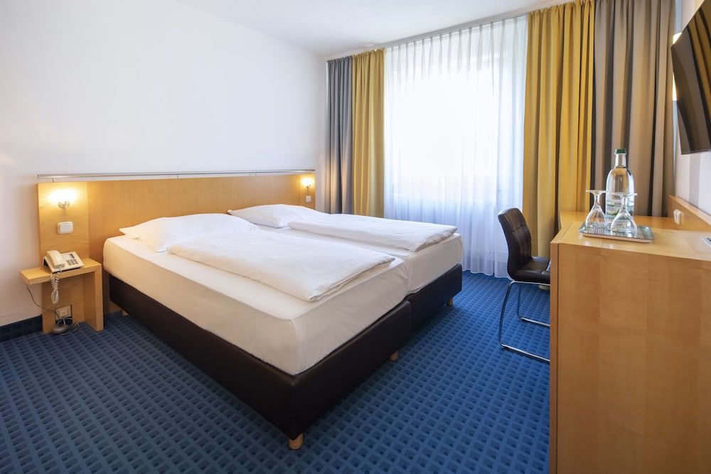 ACHAT Hotel Suhl Superior Double Room 3