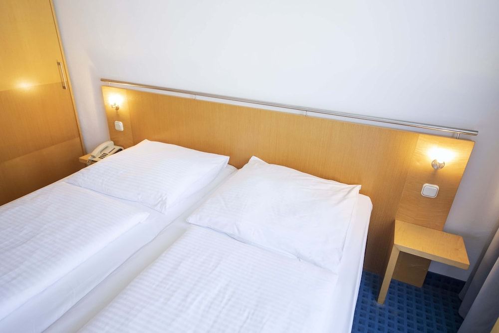 ACHAT Hotel Suhl Superior Double Room 2