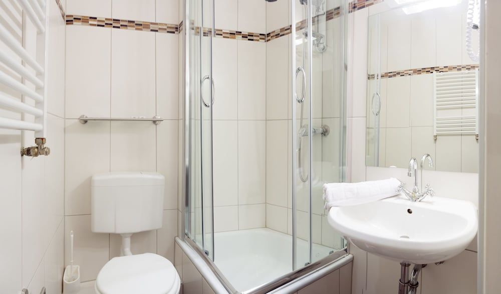 Basic Double Room