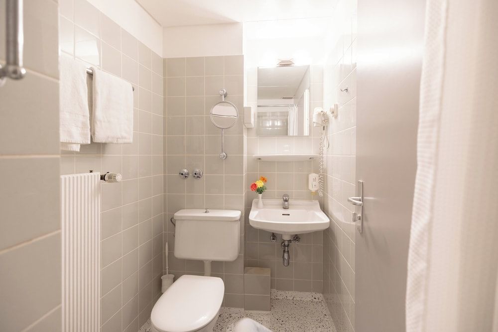 Hotel Bremer Haus Single Room 6