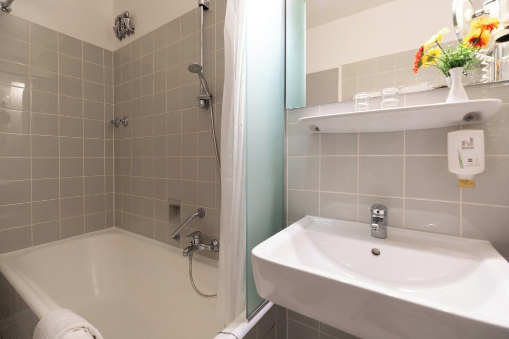 Hotel Bremer Haus Standard Double Room 7