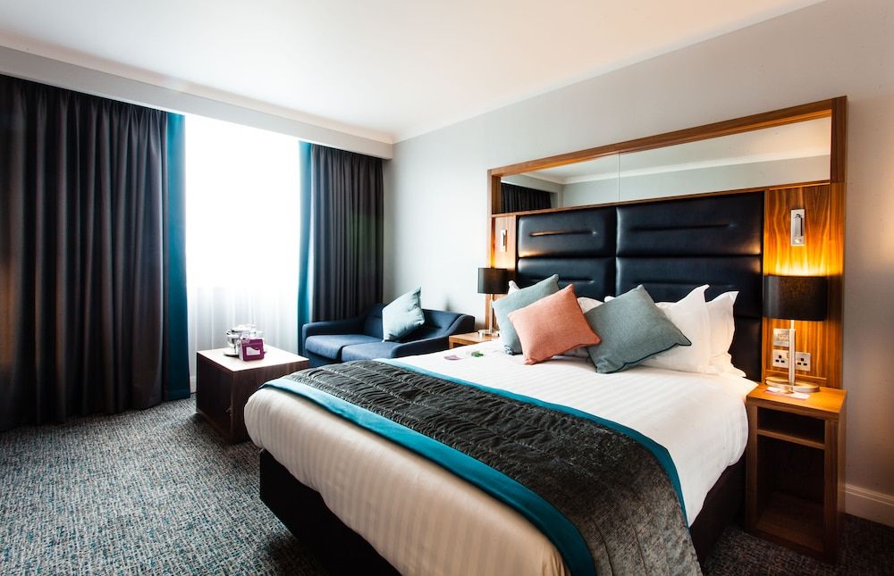Standard Room, 1 Queen Bed with Sofa bed