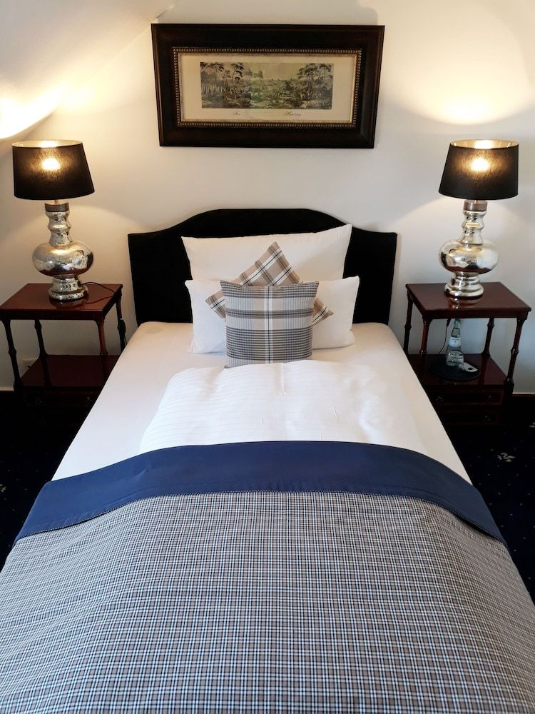 undefined Hotel Windsor 10