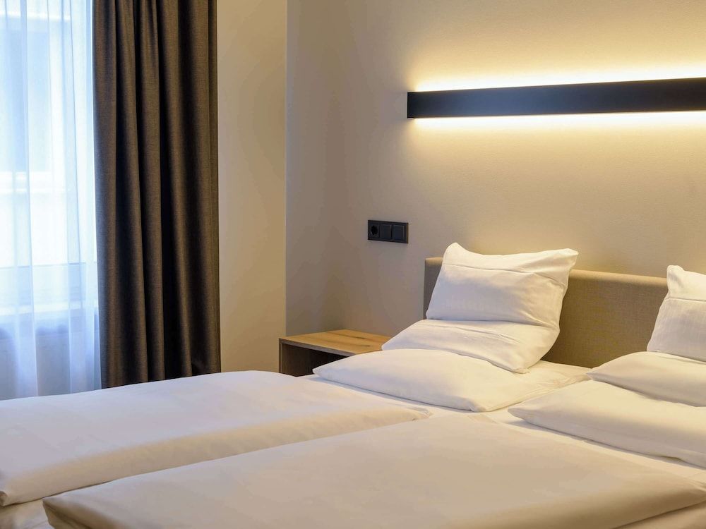 Mercure Hotel München Altstadt Standard Double Room, 1 Double Bed 8