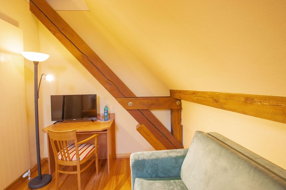 Comfort Single Room
