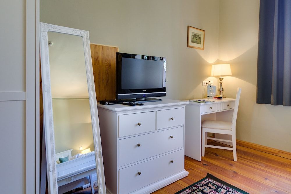Basic Double Room