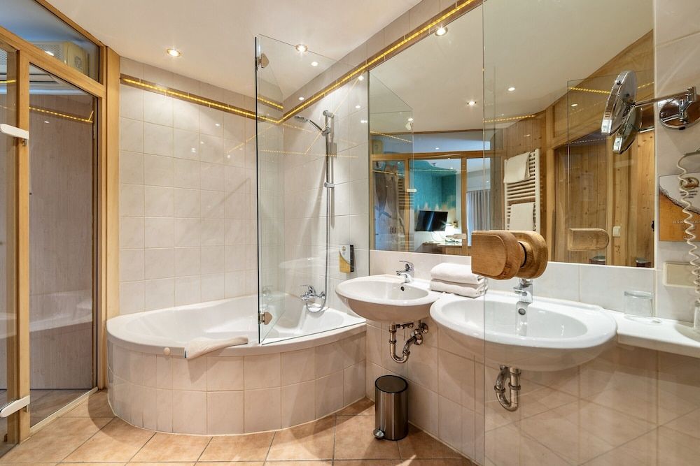 ALLVITALIS Traumhotel Deluxe Double Room Single Use 16