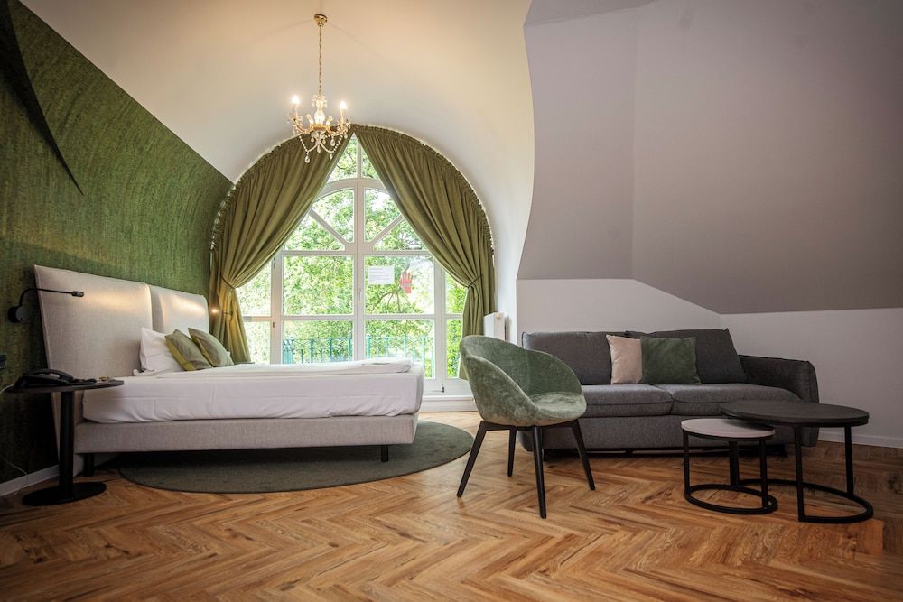 Landgut Stemmen Deluxe Double Room 2