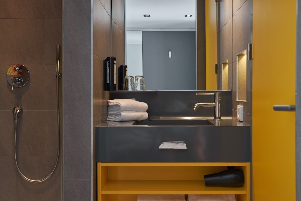 undefined Buddy Hotel 10