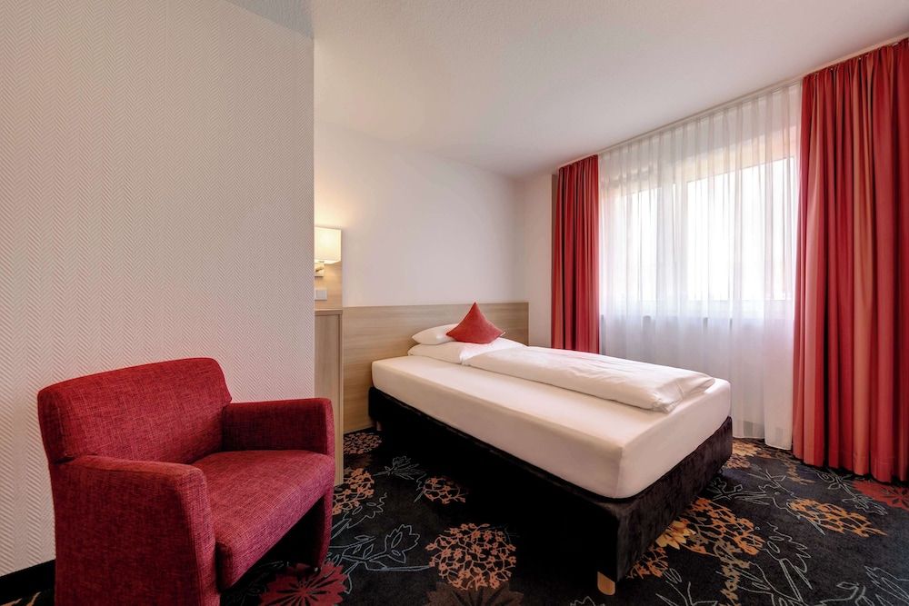 Best Western Blankenburg Hotel Family Room, 3 Twin Beds 2