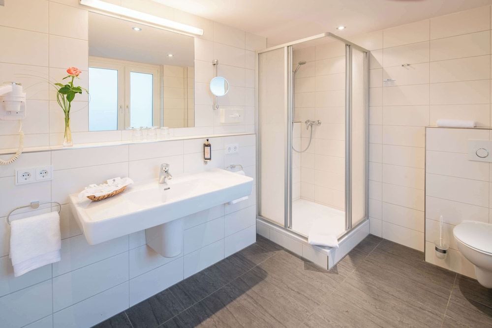 Best Western Blankenburg Hotel Family Room, 3 Twin Beds 4