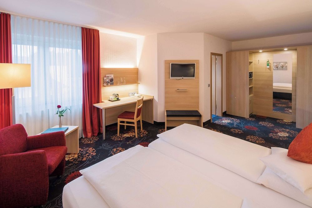 Best Western Blankenburg Hotel Comfort Room, 2 Twin Beds (Larger Room;Quiet Location) 2