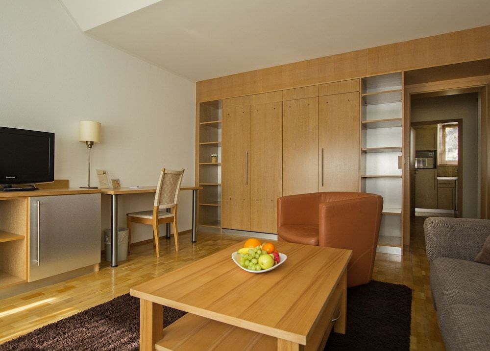 Westlife Apart Hotel Standard Double Room 12