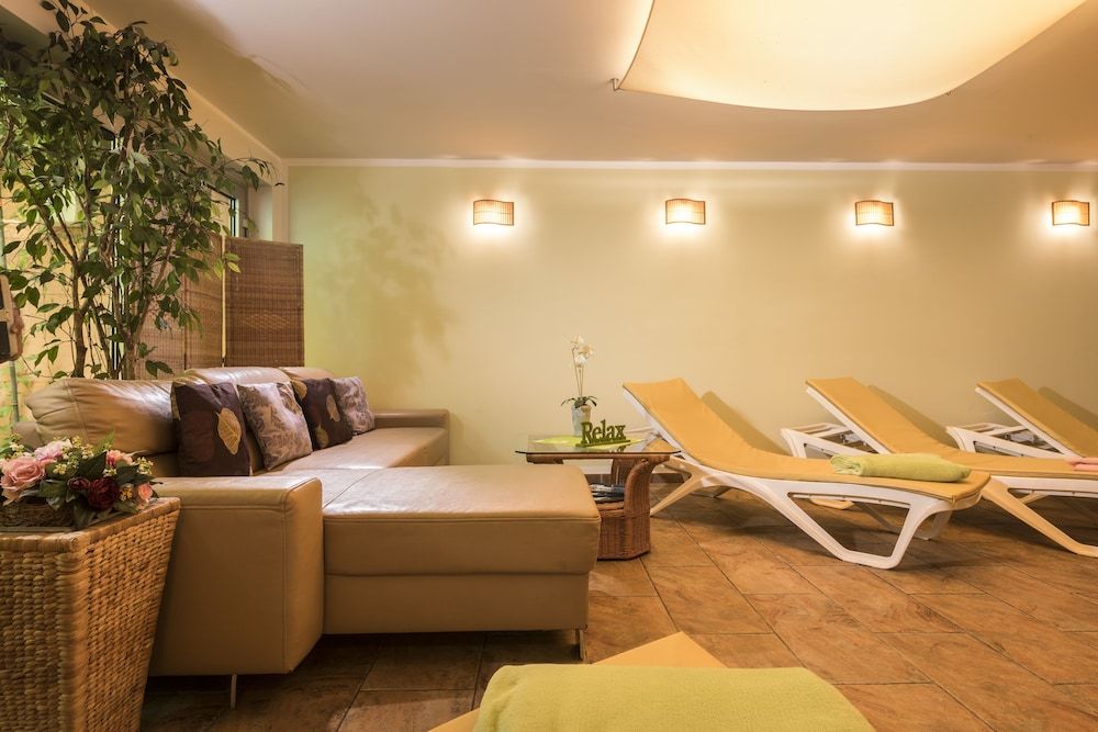 undefined Westlife Apart Hotel 4