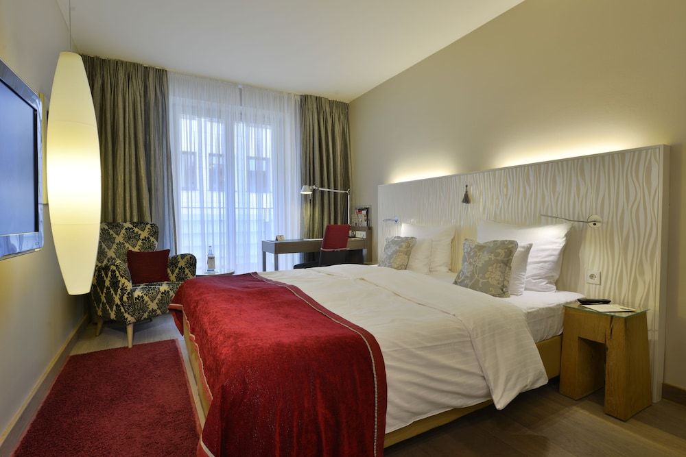 Hotel Victoria, BW Signature Collection Business Room, 1 King Bed 2