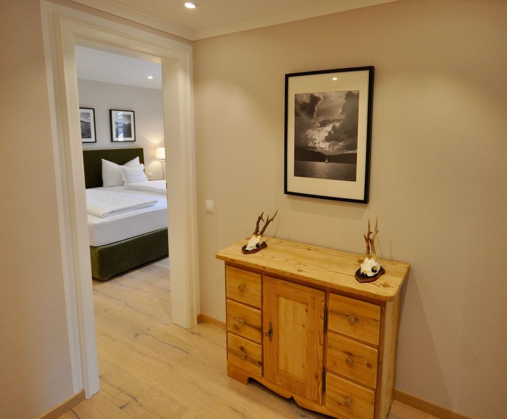 Exclusive Suite, 1 Bedroom, Balcony, Mountain View
