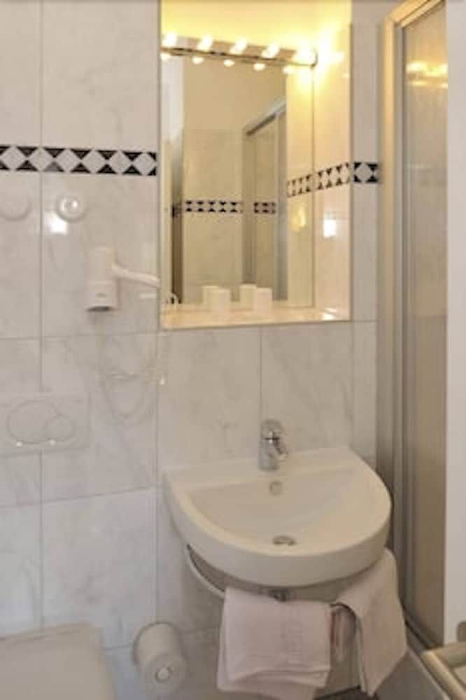 Hotel Quickborn Standard Double Room 3