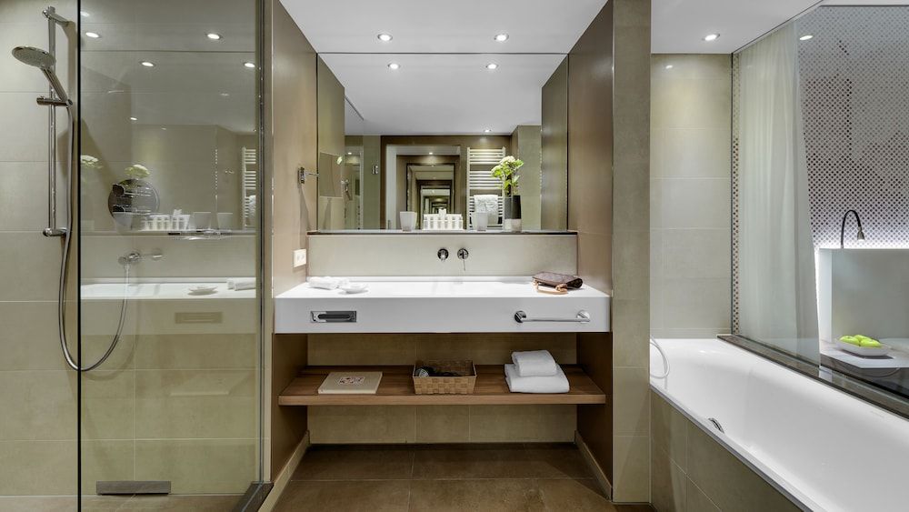 Hotel Stadt Lörrach Deluxe Double Room 3