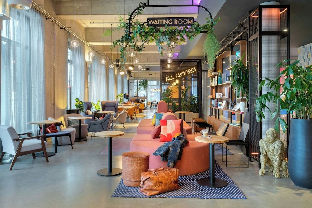 undefined Moxy Berlin Ostbahnhof