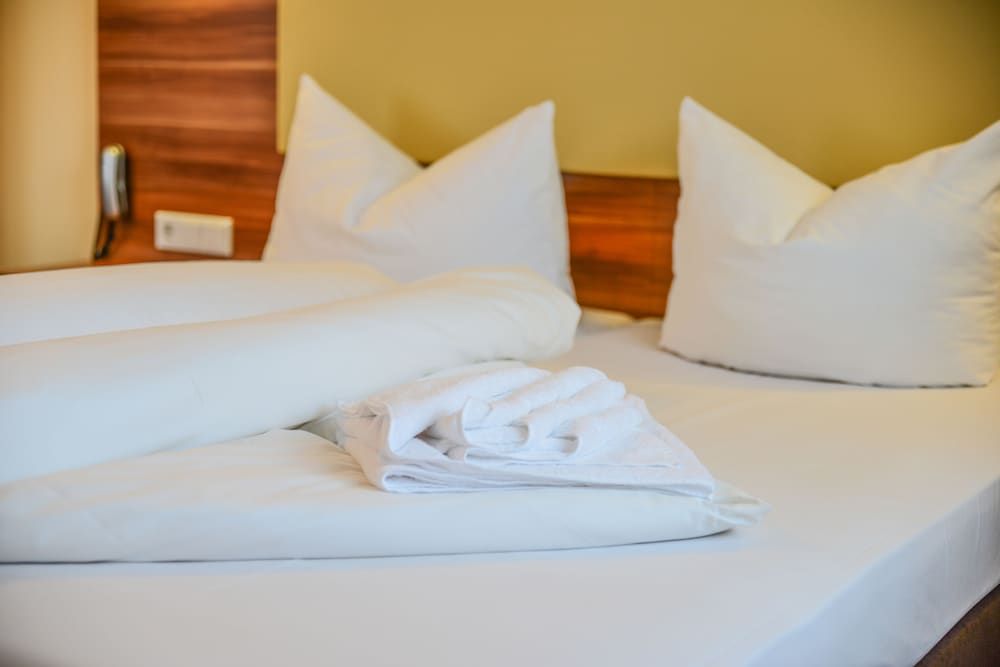 Abasto Hotel & Spa Maisach Standard Double Room 6