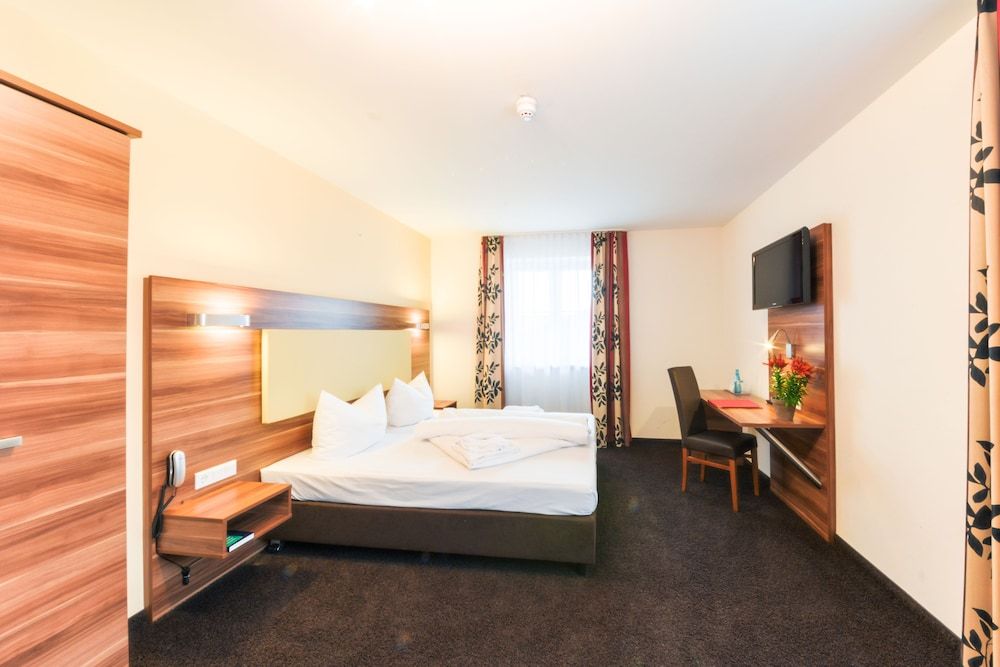 Abasto Hotel & Spa Maisach Standard Double Room 4