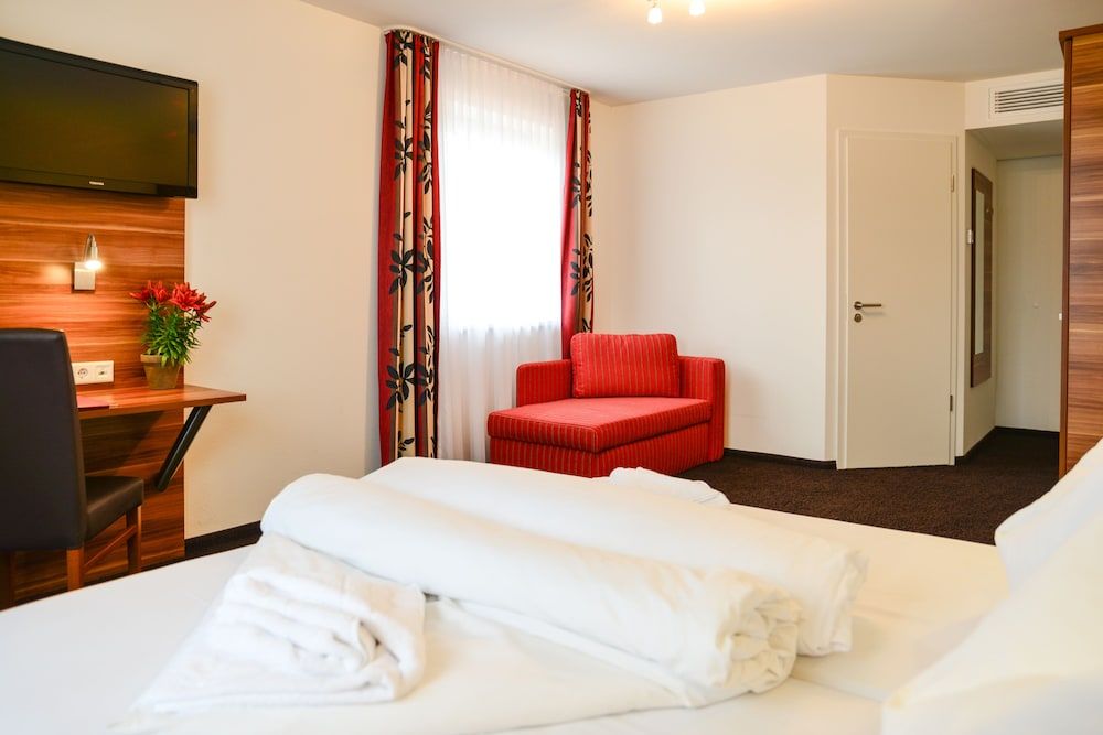 Abasto Hotel & Spa Maisach Standard Double Room 7