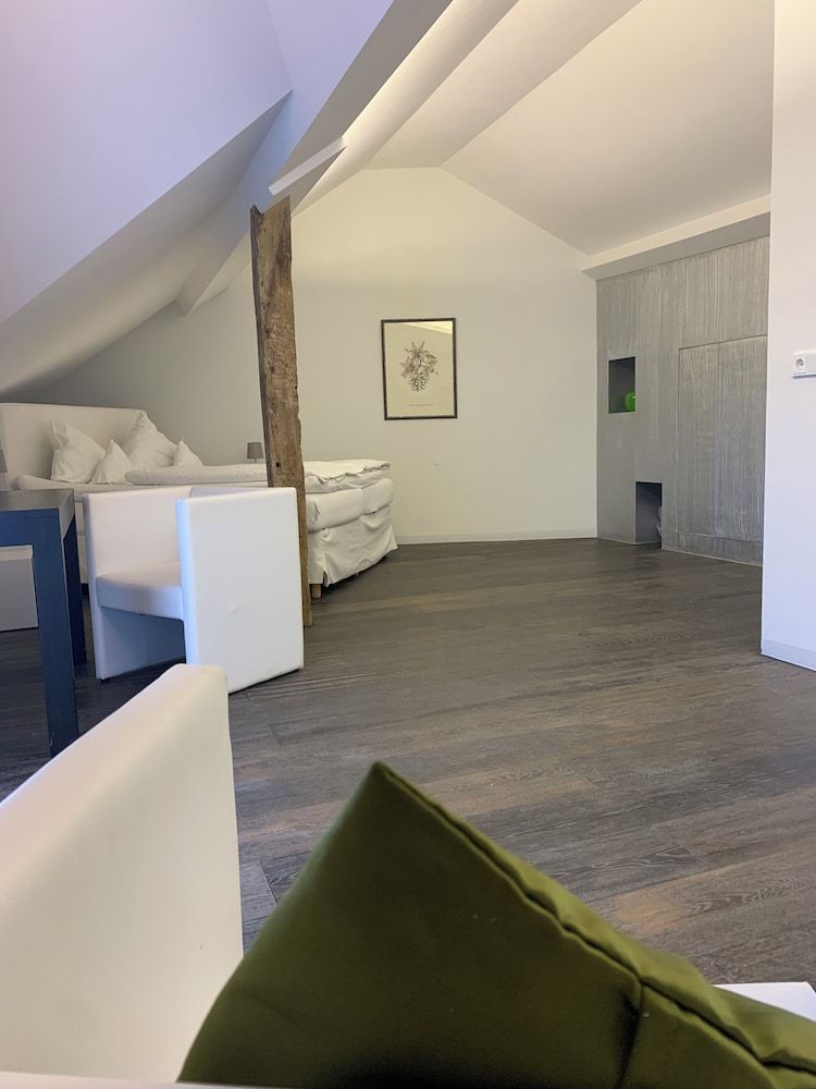 Gut Hohenholz Deluxe Double Room 4