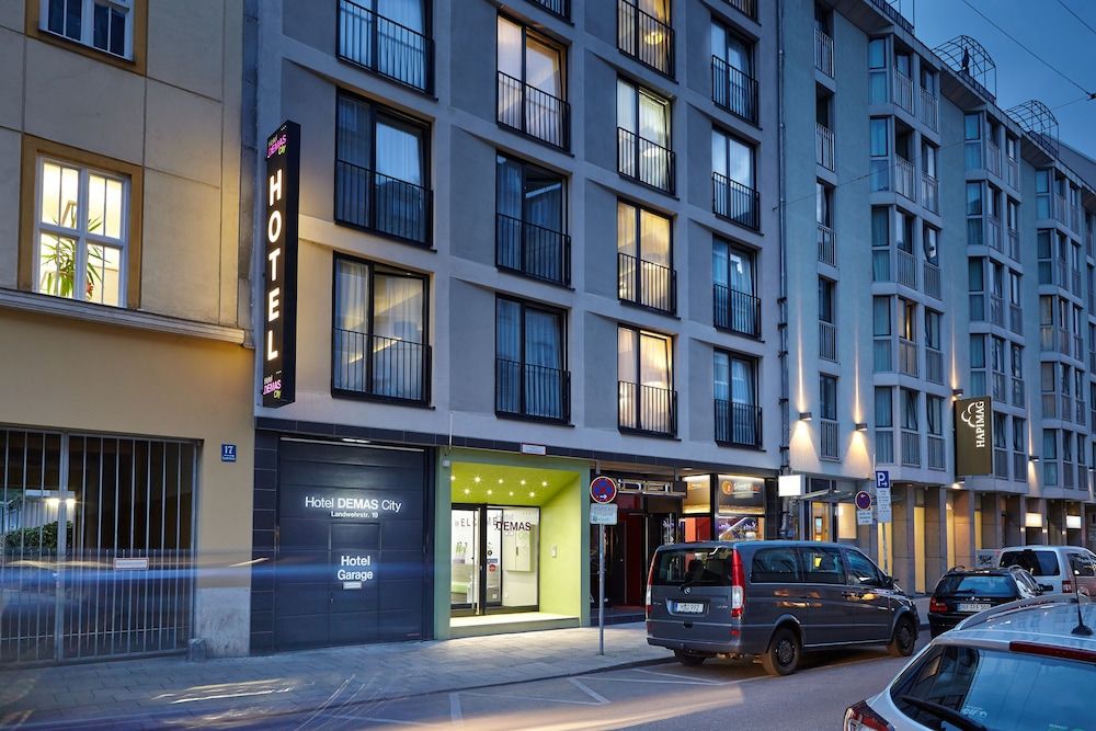 undefined Hotel Demas City 8