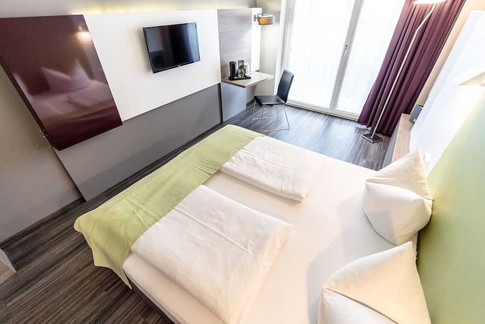 undefined Hotel Demas City 8