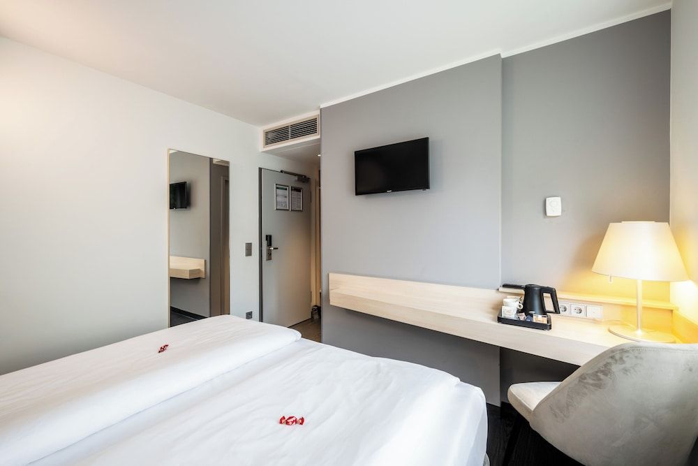 Serways Hotel Weiskirchen Nord Standard Double Room, 1 Double Bed 23