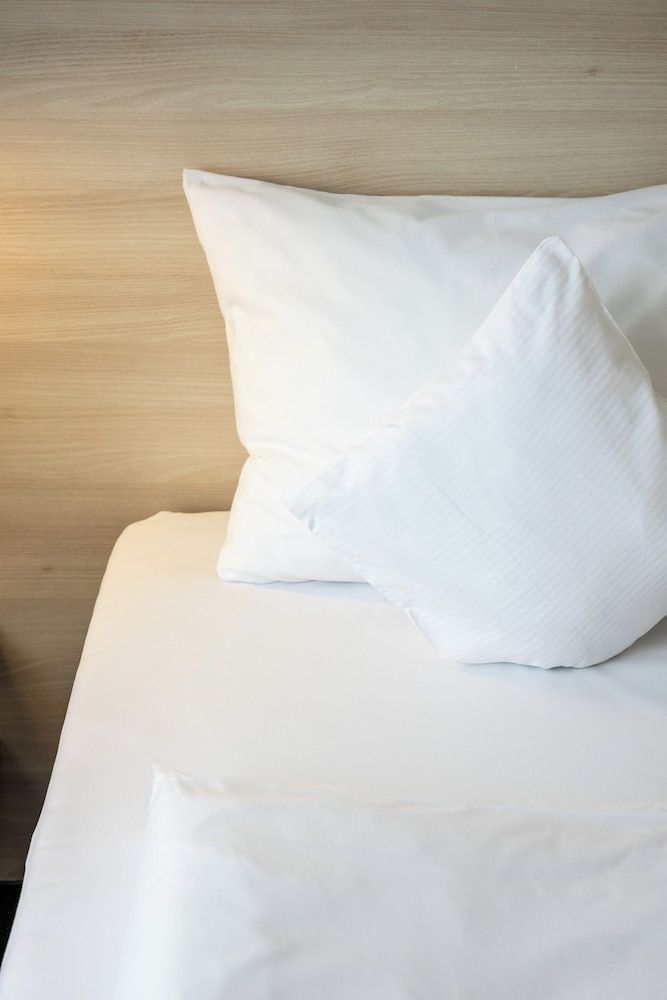 Serways Hotel Weiskirchen Nord Standard Single Room, 1 Twin Bed 3