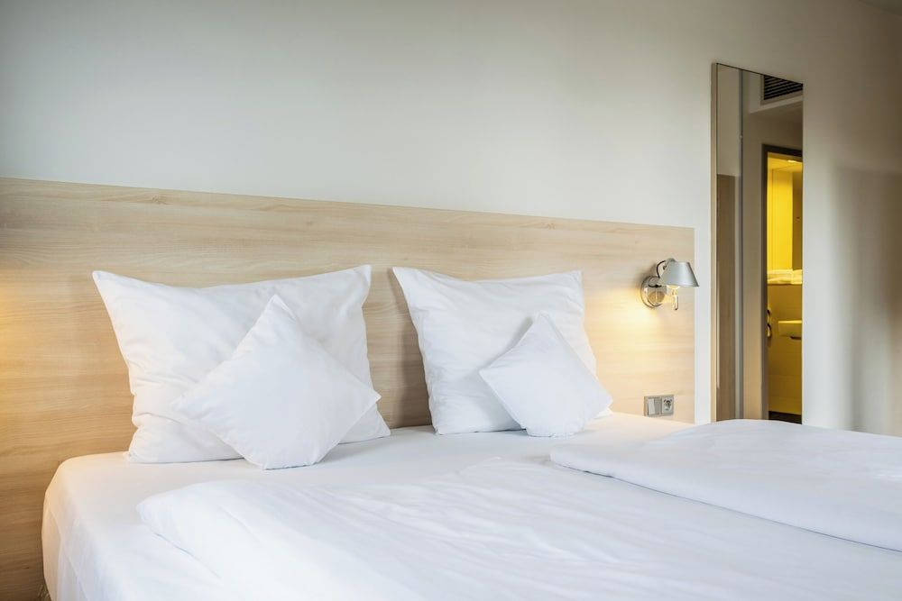 Serways Hotel Weiskirchen Nord Standard Double Room, 1 Double Bed 4