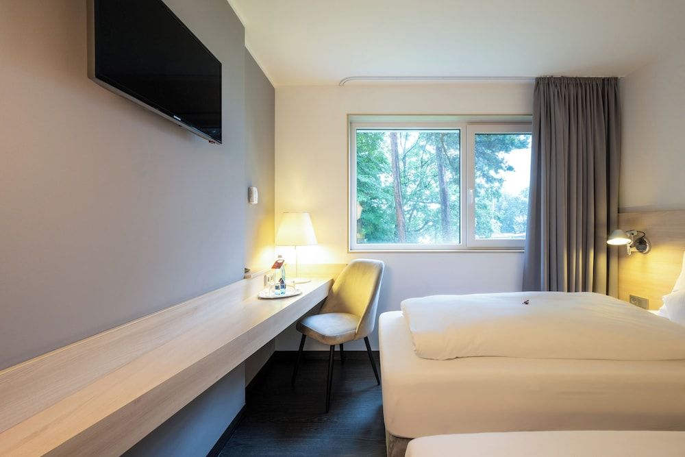 Serways Hotel Weiskirchen Nord Standard Double Room, 1 Double Bed 7