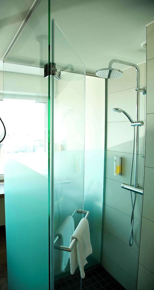 Best Western Plus Hotel Bremerhaven Business Room, 1 Queen Bed 3