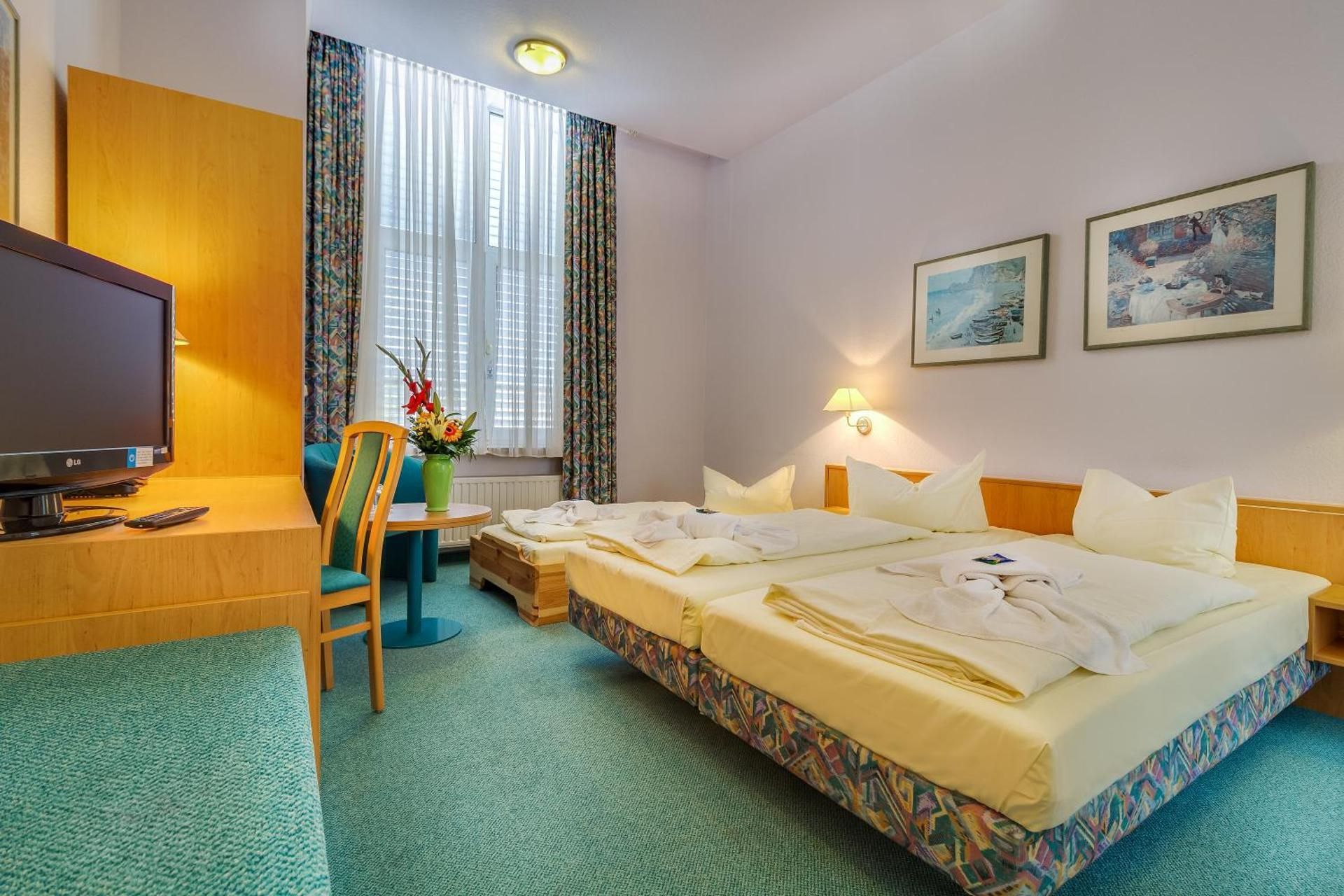 Triple Room