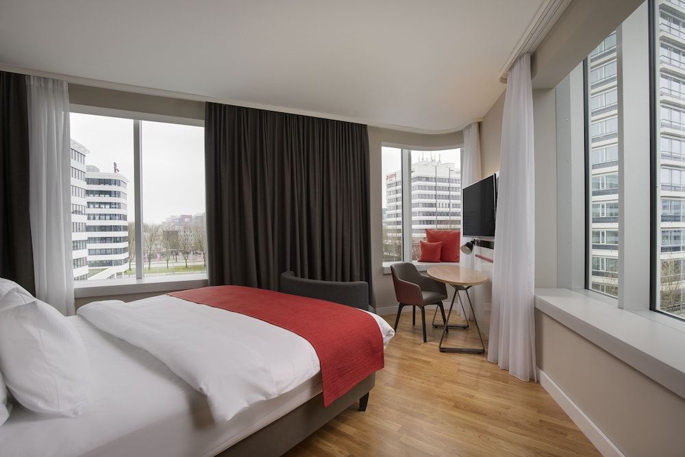 Standard Room, 1 King Bed with Sofa bed (Minibar)