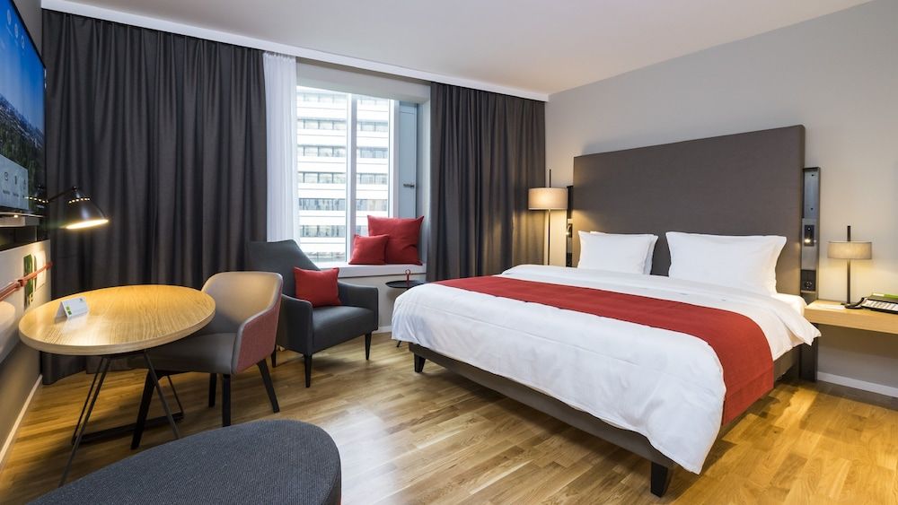 Standard Room, 1 King Bed