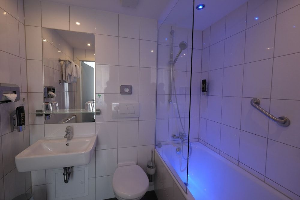 Hotel Hohenstaufen Single Room, Non Smoking 3