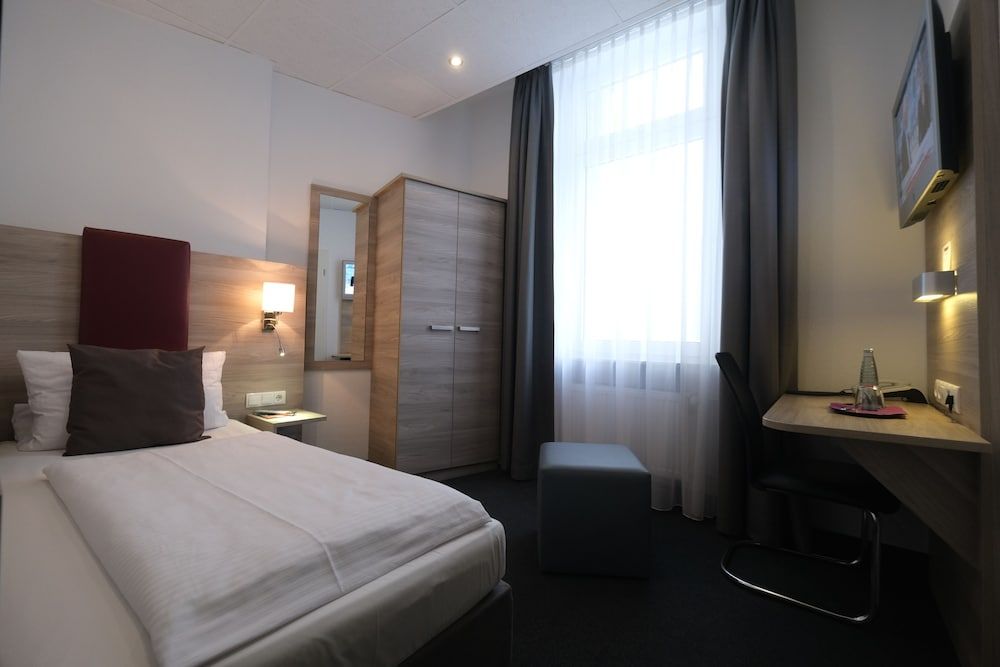 Hotel Hohenstaufen Single Room, Non Smoking