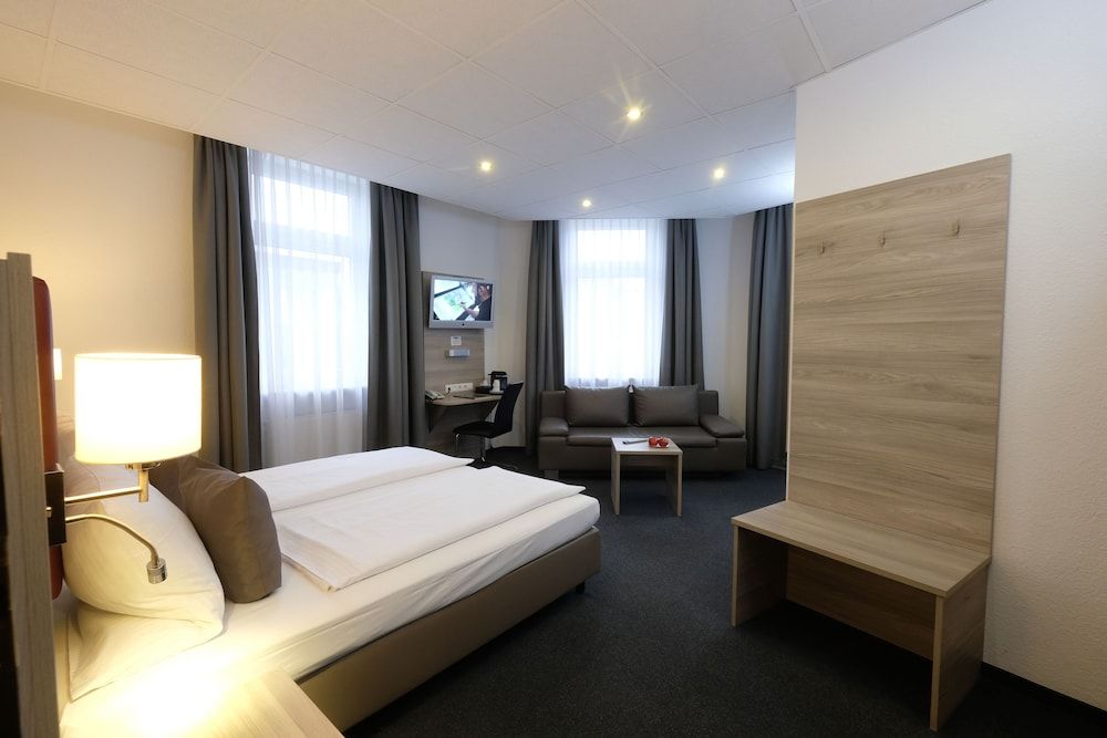 Hotel Hohenstaufen Superior Twin Room, Non Smoking 3