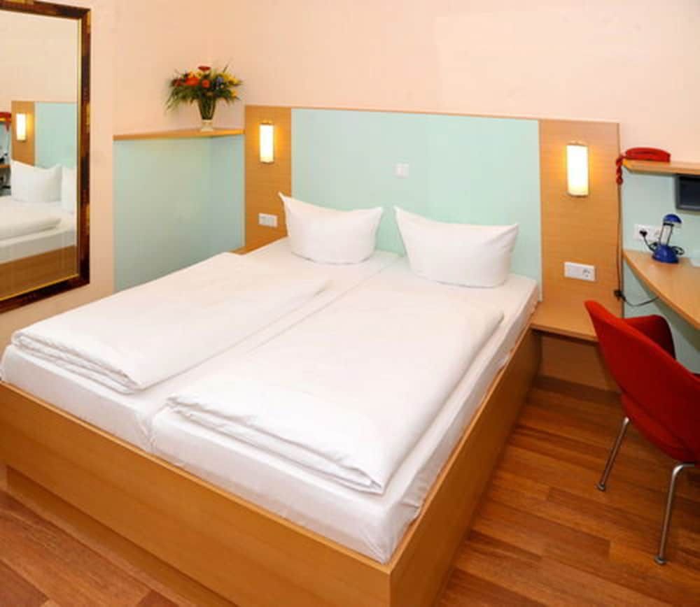 undefined Hotel Sachsenhof Berlin