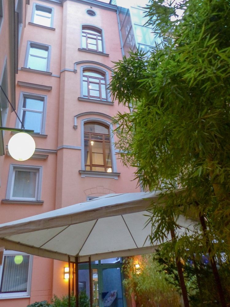 undefined Hotel Sachsenhof Berlin 8