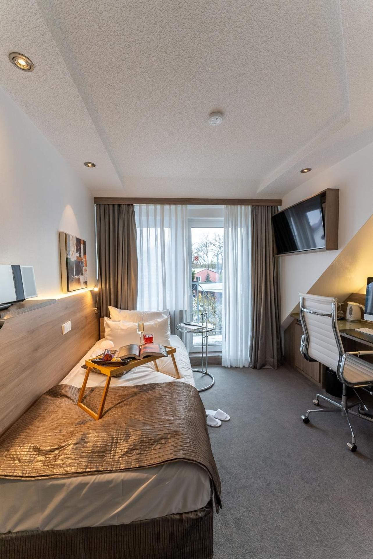 Economy Single Room