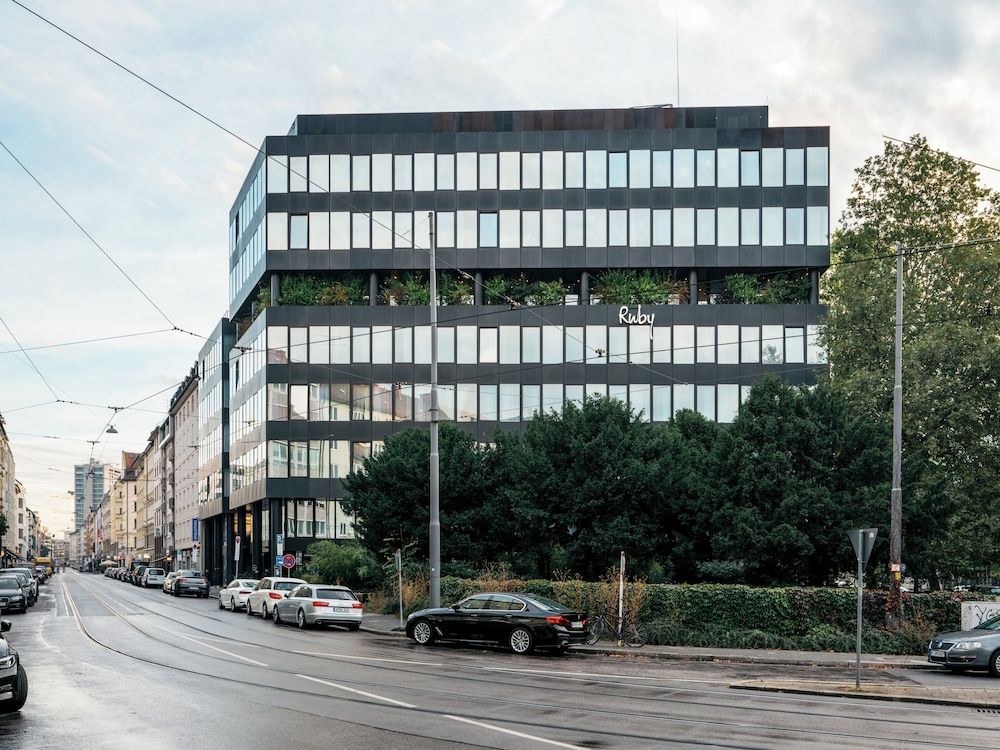 undefined Ruby Lilly Hotel Munich 2