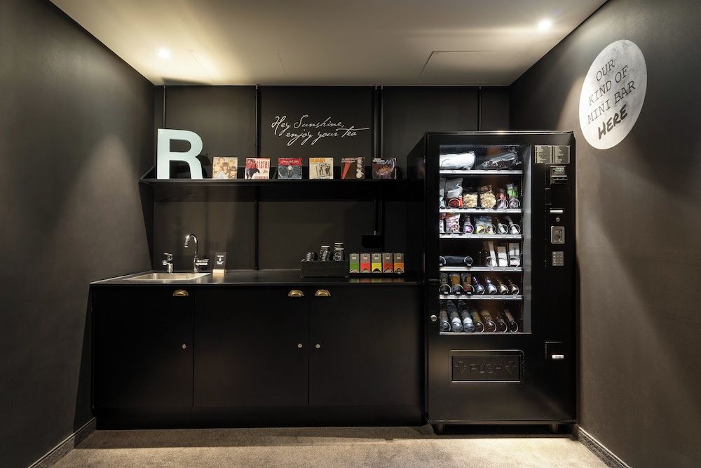 Snack bar