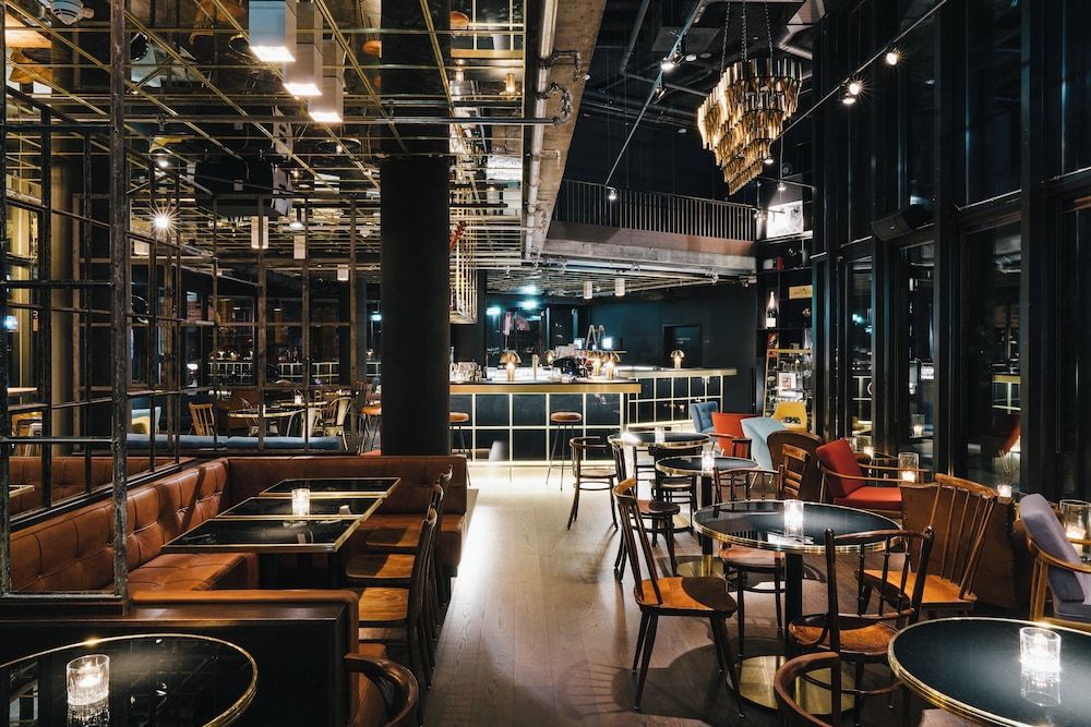 undefined Ruby Lilly Hotel Munich 9